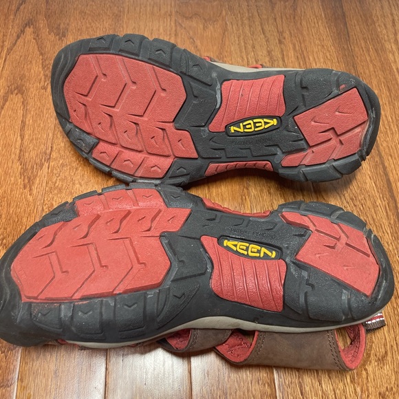 Keen Men's Newport Leather Sandal brown US 7.5 EU 40 waterproof - Picture 3 of 6